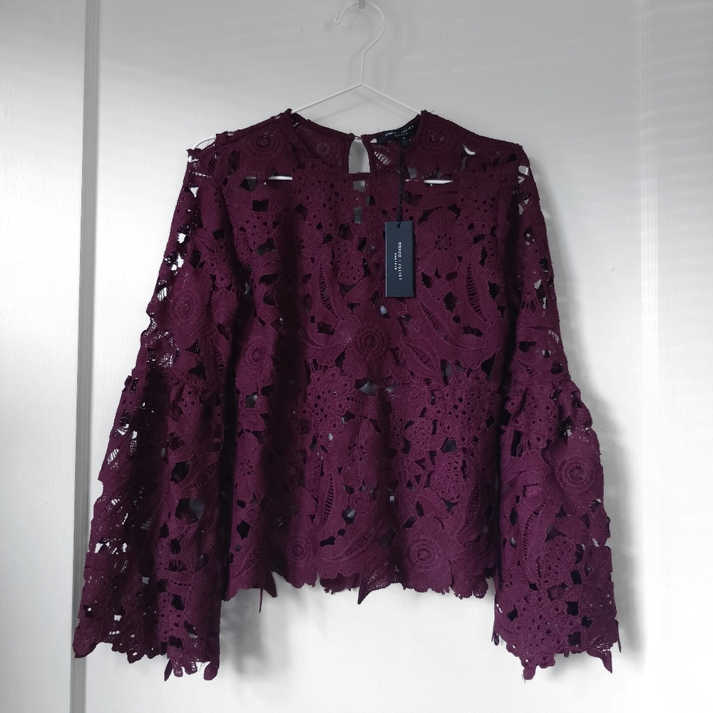 Romeo + Juliet | lace crochet bell sleeve top